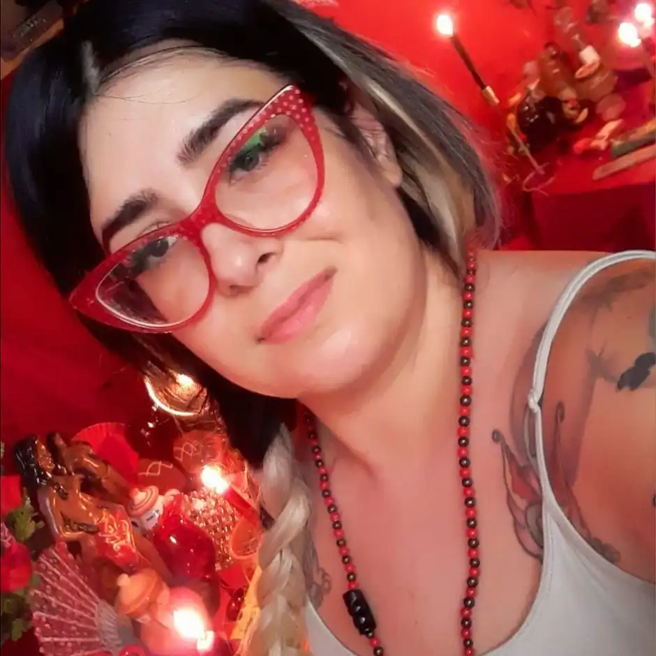 medium kika da padilha cartomacia